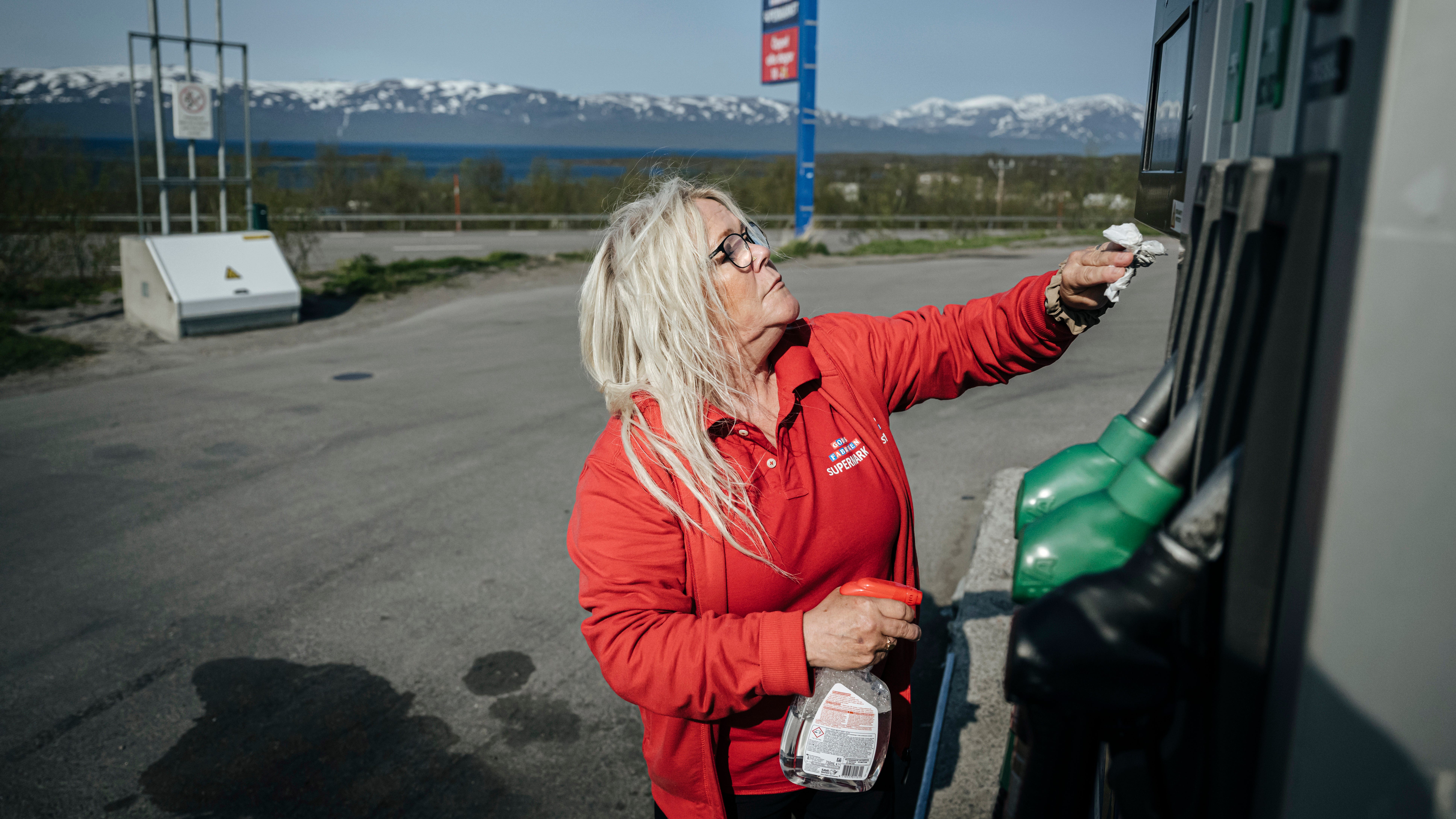 Bensinmacken med vackraste läget har överlevt trots höga priser
