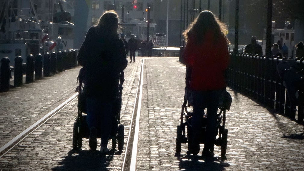 Två modeller av joggingbarnvagnar återkallas.