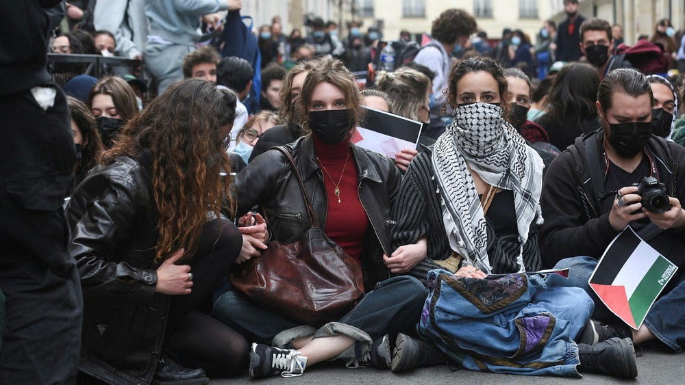 Studentprotesterna sprider sig till Frankrike