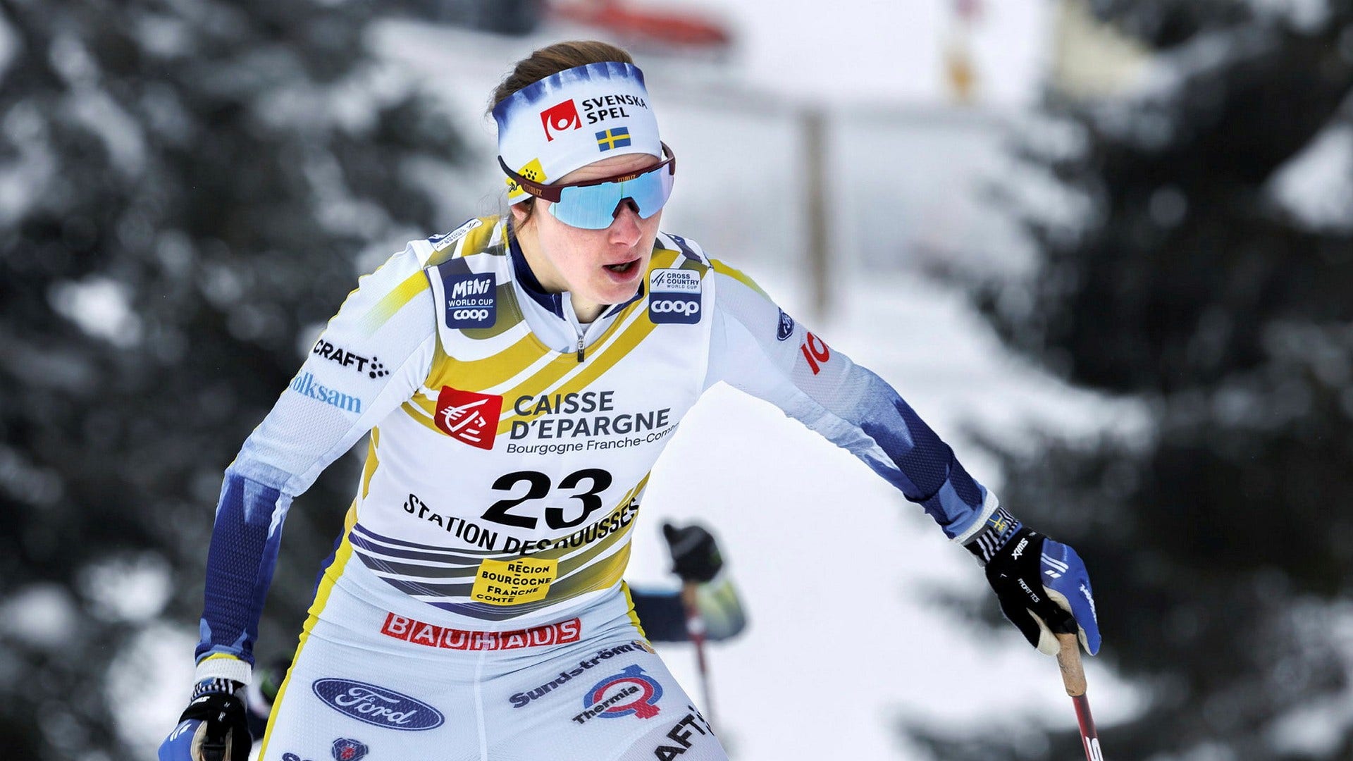 Ebba Andersson var besviken efter att inte ha tagit sig vidare från sprintkvalet i Les Rousses.
