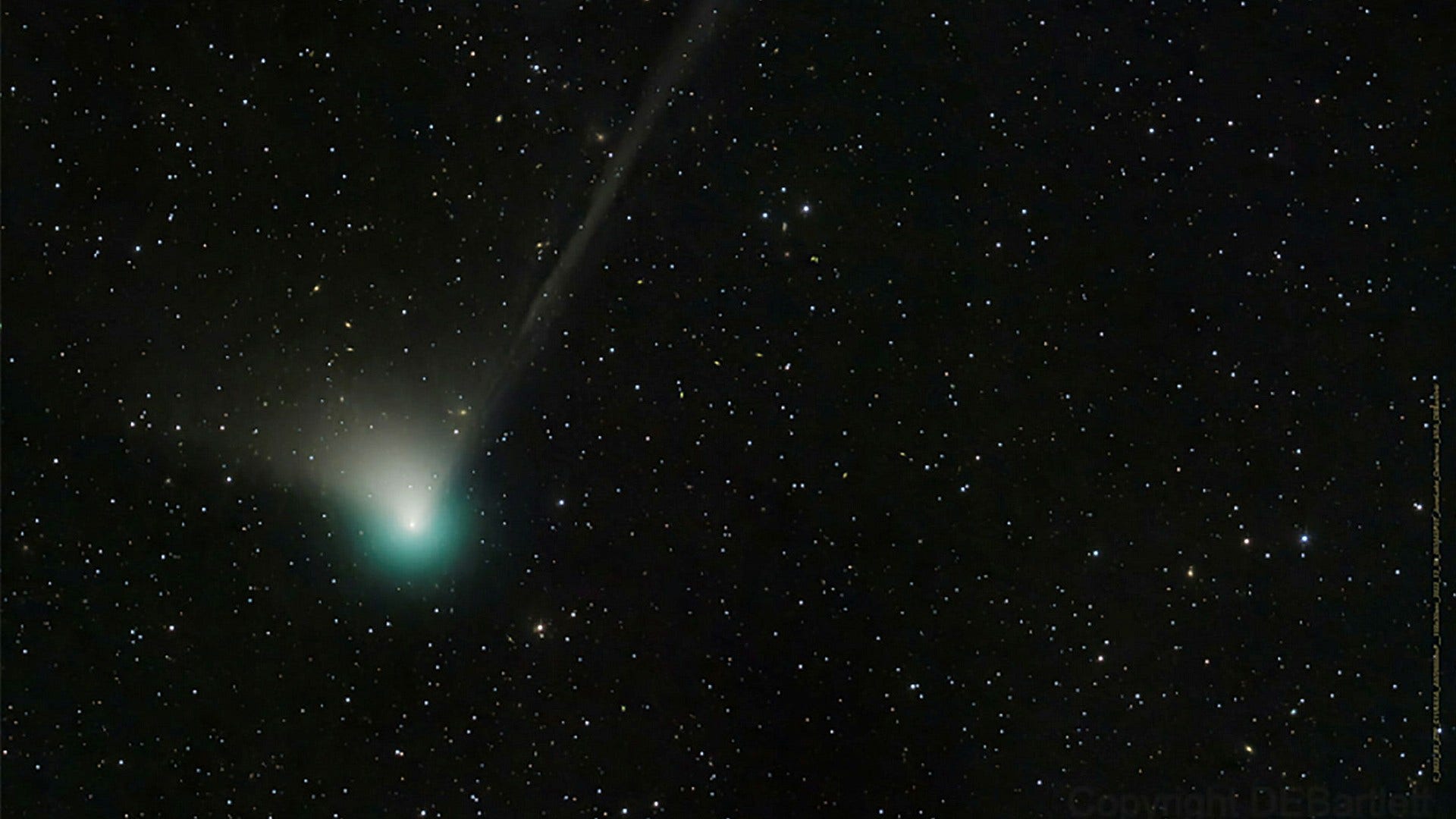 Comet C/2022 E3 (ZTF) then passes in front of the Earth