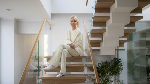 Anki Edvinsson i villan på Värmdö.