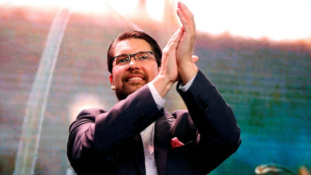 SD-ledaren Jimmie Åkesson på partiets valvaka i söndags. Valframgången visar att drevet mot SD misslyckats, skriver en SD-väljare i en insändare.