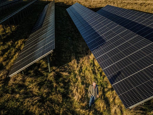 HSB, Energiengagemang Sverige och Strängnäs kommun står bakom solcellsparken i Strängnäs.