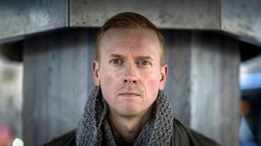 ”I dag kan jag stå för att jag delvis sökte mig till polisyrket för att jag sökte spänning. Men drivkraften att göra skillnaden blev snabbt starkare. Att vara polis är ett djupt ansvarsfullt jobb”, säger Christoffer Bohman.