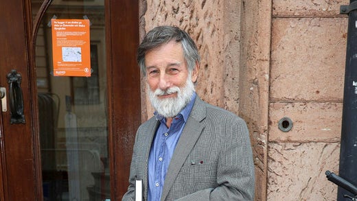 Leif Pagrotsky.
