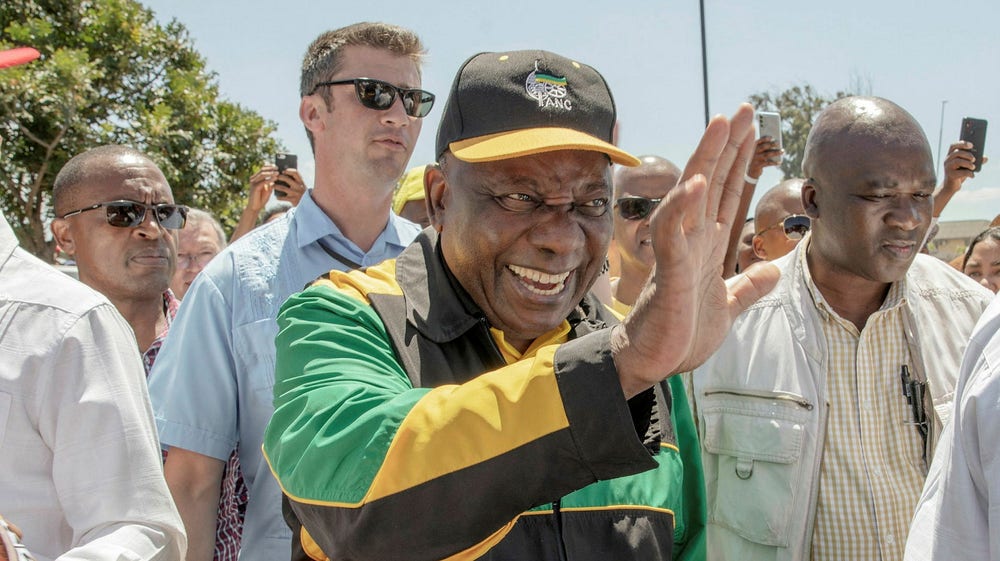 Sydafrikas Ramaphosa klarar sig från riksrätt