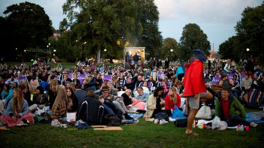 Utomhusbio i Rålambshovsparken.