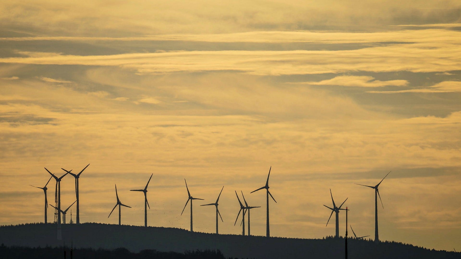 Lautzenhausen i distriktet Rhein-Hunsrück-Kreis. Distriktet blivit självförsörjande på energi bland annat genom att bygga ut vindkraften.