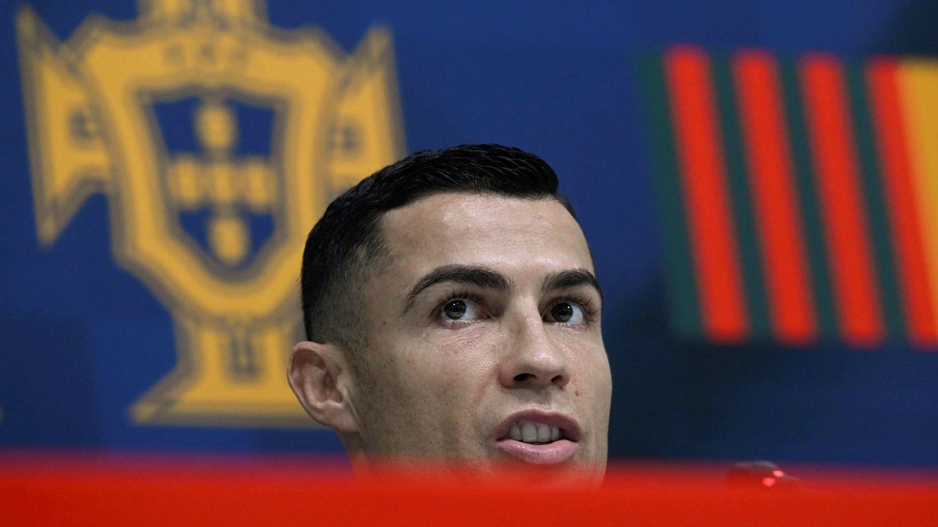 Cristiano Ronaldo dök upp på Portugals pressträff.