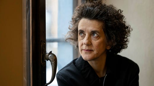 ”Ny musik kan lära oss att vara toleranta eftersom den kräver att vi lyssnar på ett annorlunda sätt”, säger Olga Neuwirth.