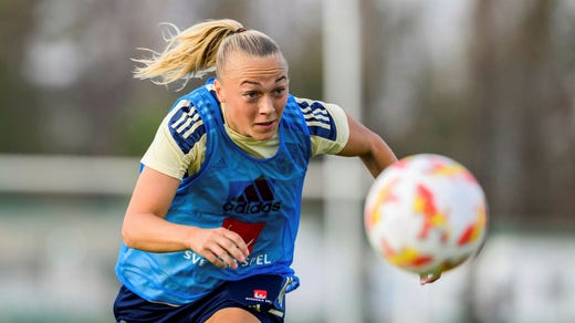 Rosengård fick miljonbelopp för Hanna Bennison när hon som 18-åring lämnade för Everton. Sverige måste få fram fler spelare som de stora klubbarna vill köpa.
