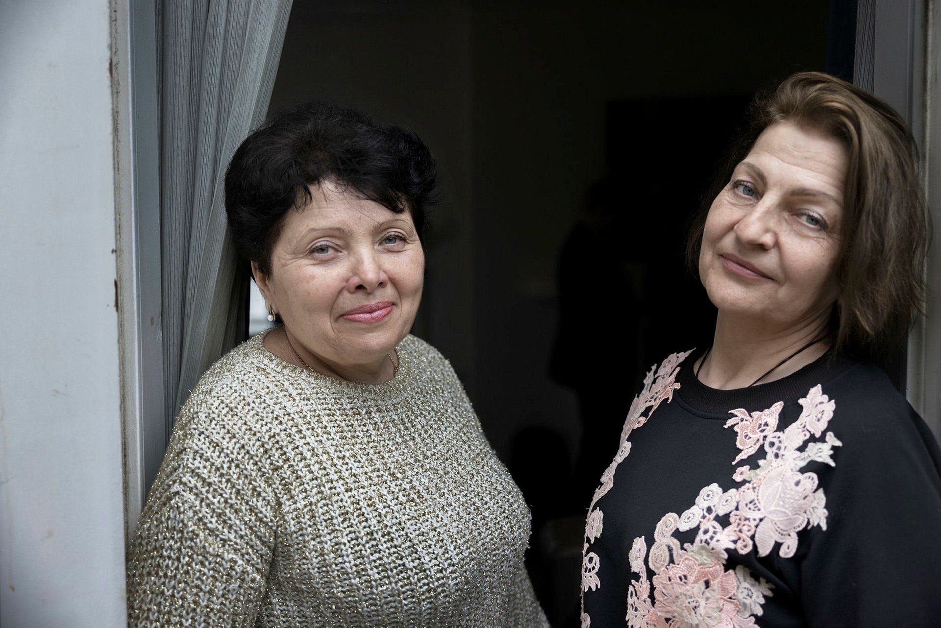 Margo Burlutska och Olga Tronova har färdats från krigets Ukraina till Hollywood för Oscarsgalan.