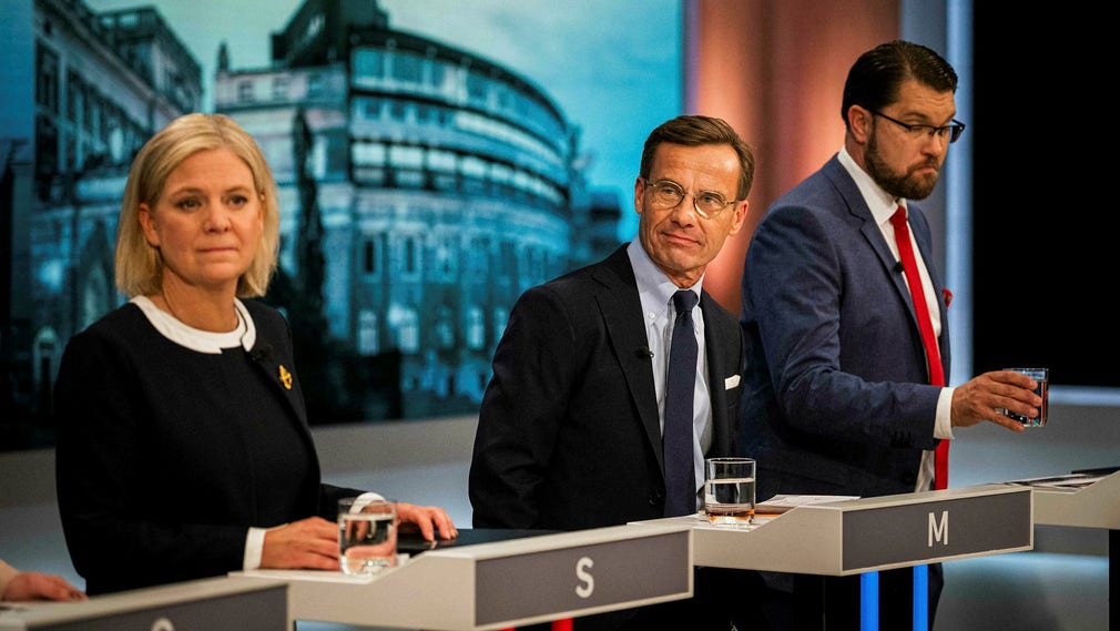 Vem blir Sveriges nästa statsminister? Ett fastställt valresultat väntas på onsdag.