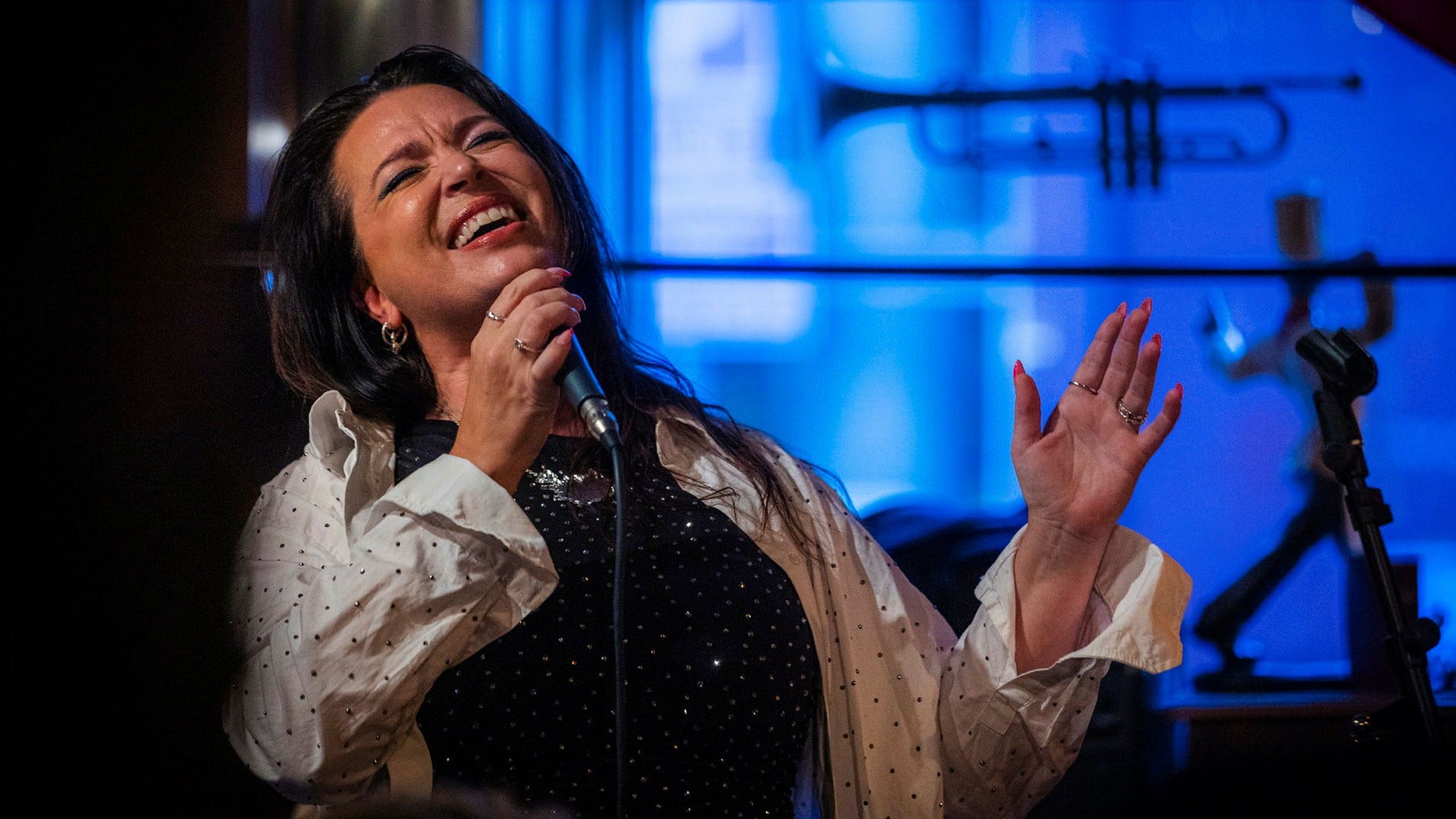 Stina Ágústsdóttir på Glenn Miller Café i Stockholm.