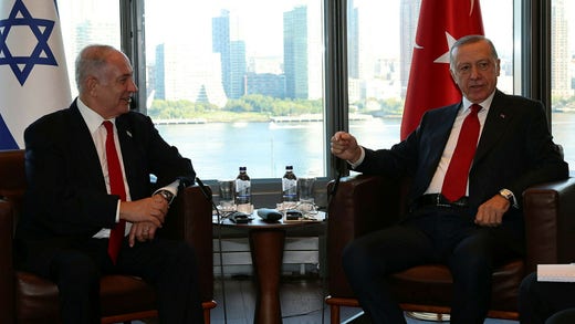 Il presidente turco Recep Tayyip Erdogan (a destra) ha incontrato il primo ministro israeliano Benjamin Netanyahu al vertice delle Nazioni Unite a New York a settembre.