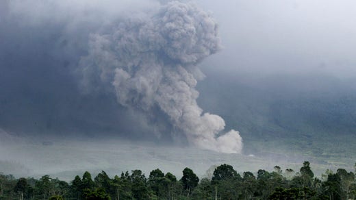 Semeru volcano erupted overnight into Sunday Swedish time.