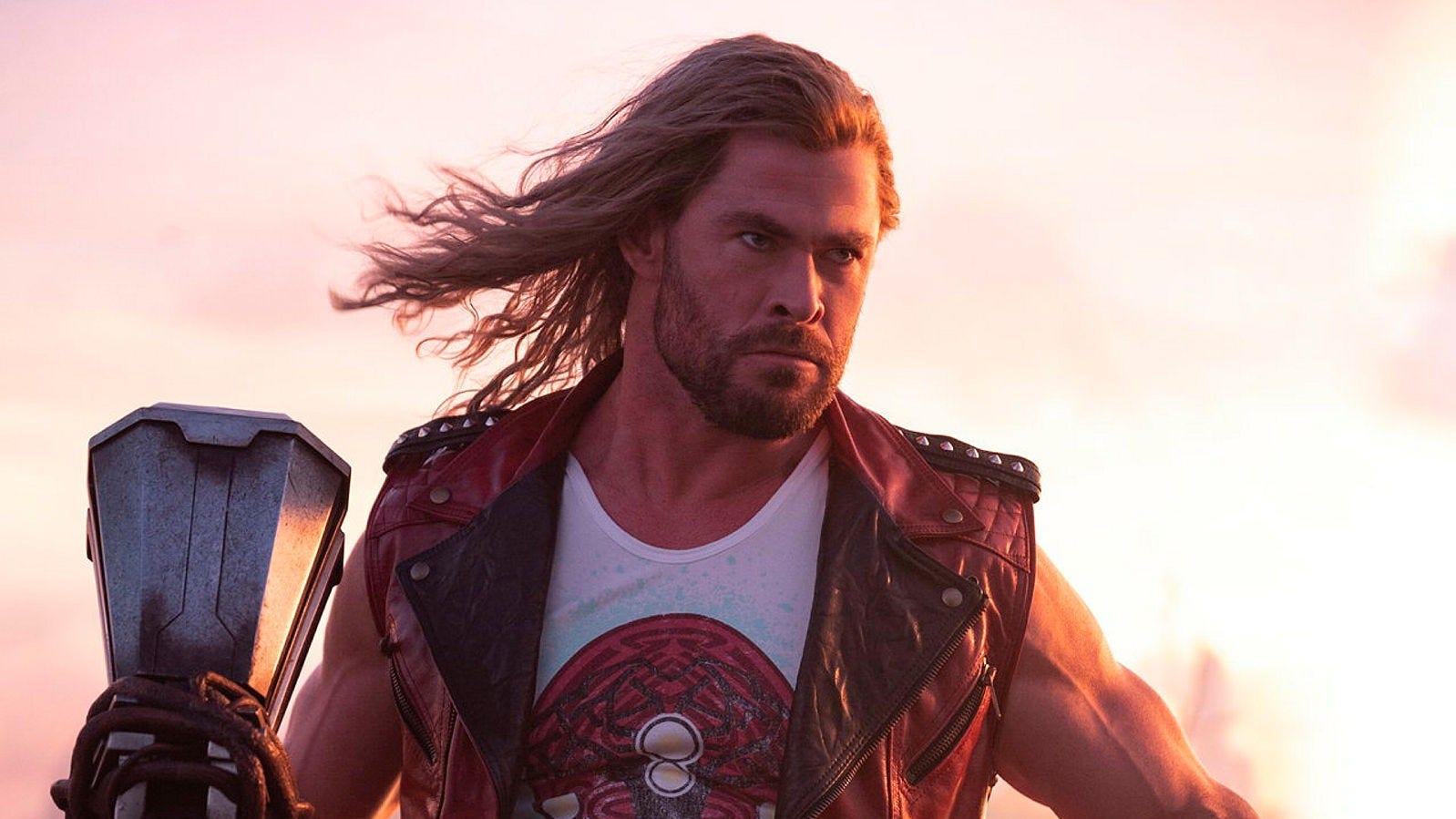 Chris Hemsworth.