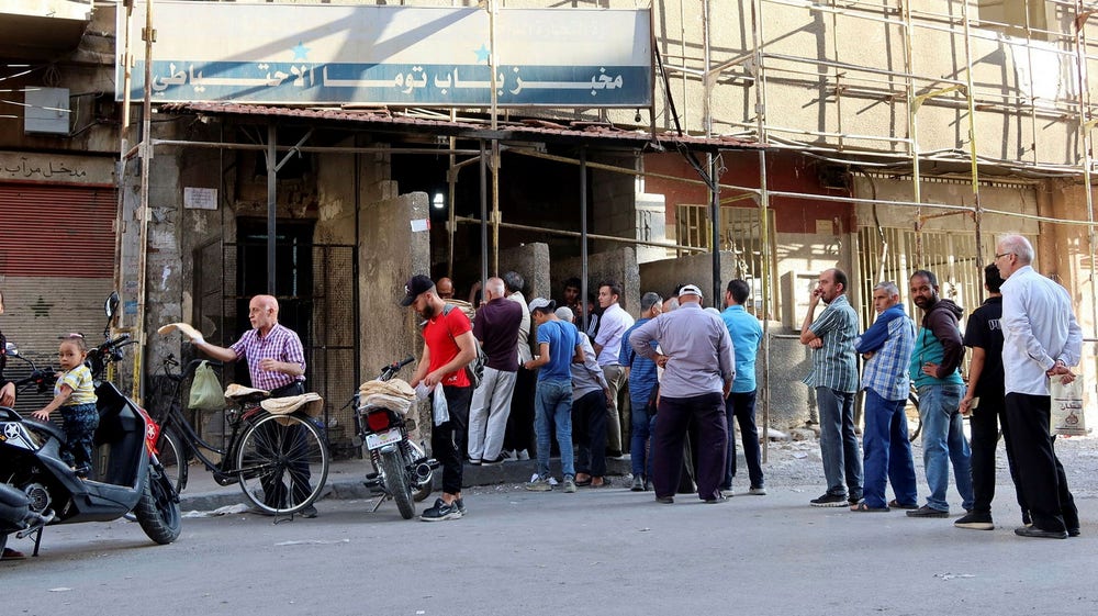 Syrien höjer löner – och priser: ”Ekonomisk jordbävning”