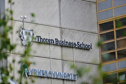 ”Hos oss blir du en framtida entreprenör, problemlösare och ledare”, skriver Thorén Business school på sin hemsida.