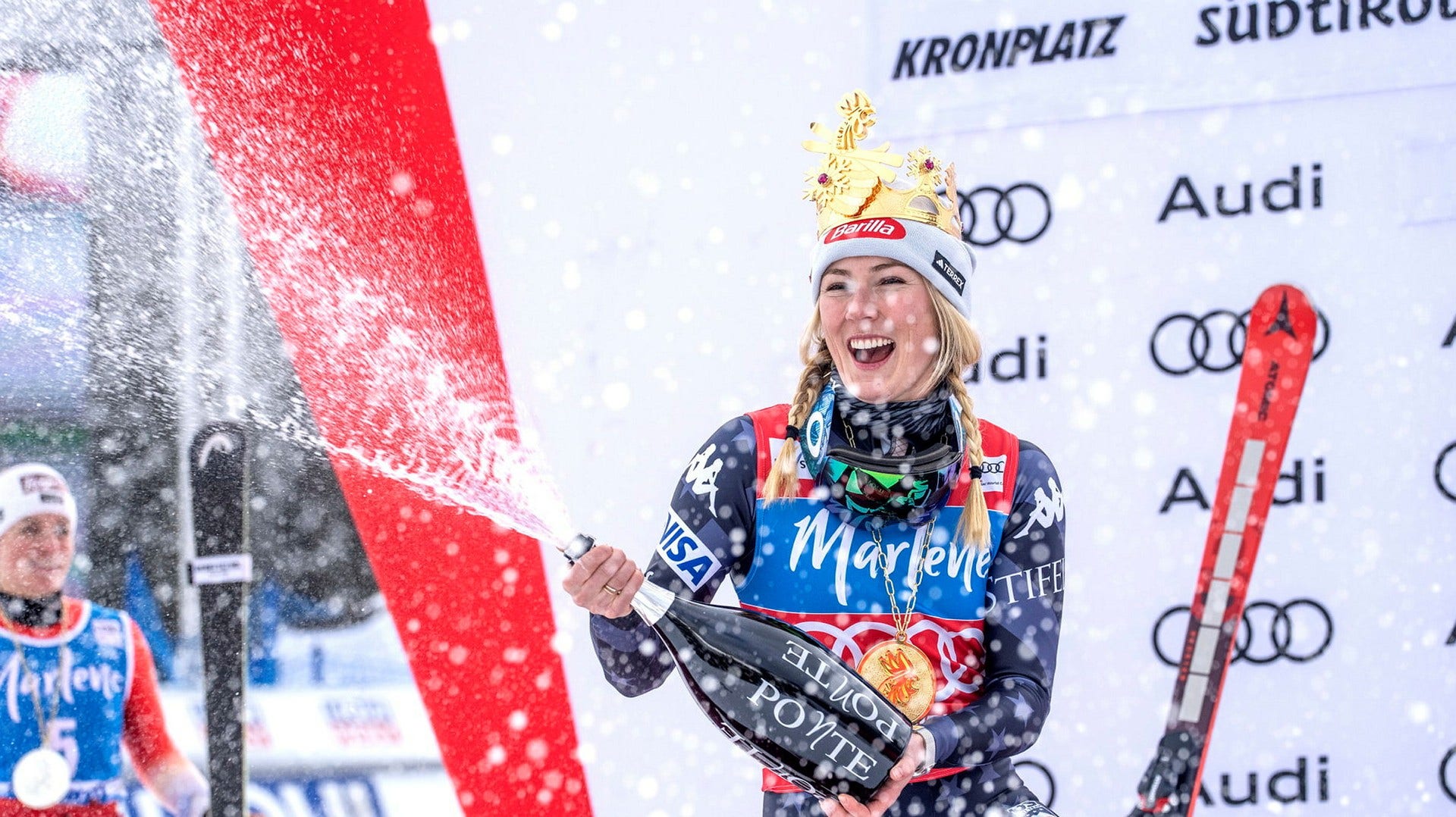 Alpinstjärnan Mikaela Shiffrin passerade Lindsey Vonn som bäst genom tiderna på damsidan.