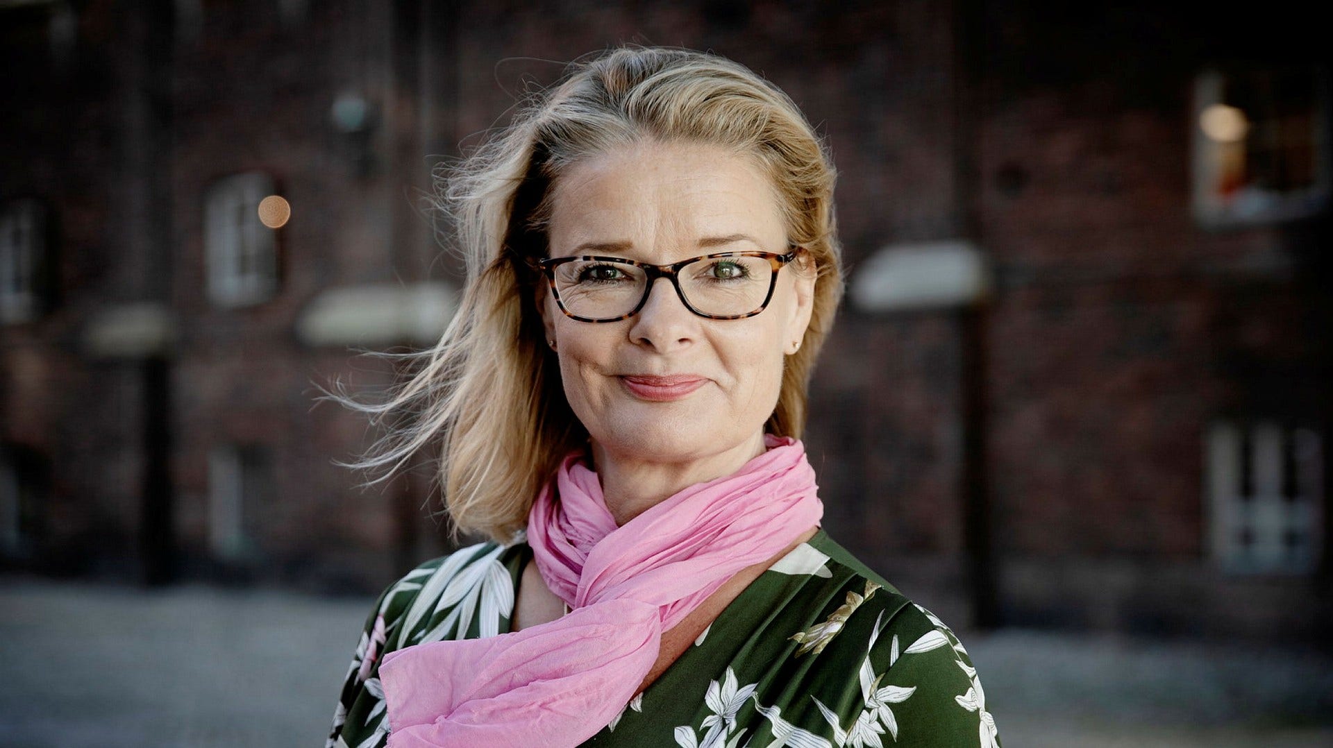 Skolminister Lotta Edholm (L) svarar på fyra frågor om förskolan.