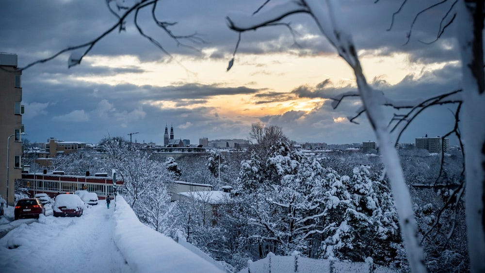 Mildare väder i södra Sverige – snön rör sig norrut