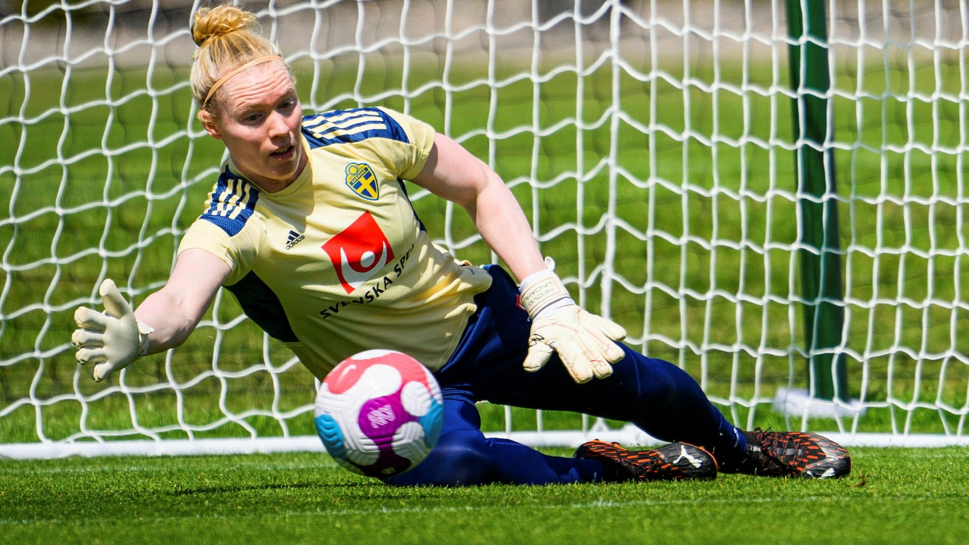 Hedvig Lindahl is ready for Djurgården in the damallsvenskan