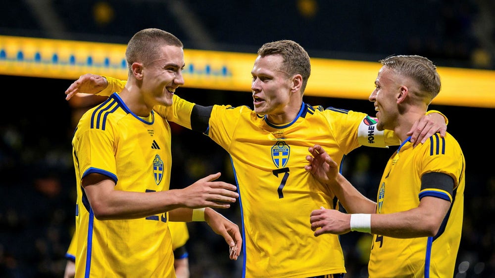 Karlsson tvåmålsskytt i Sveriges seger