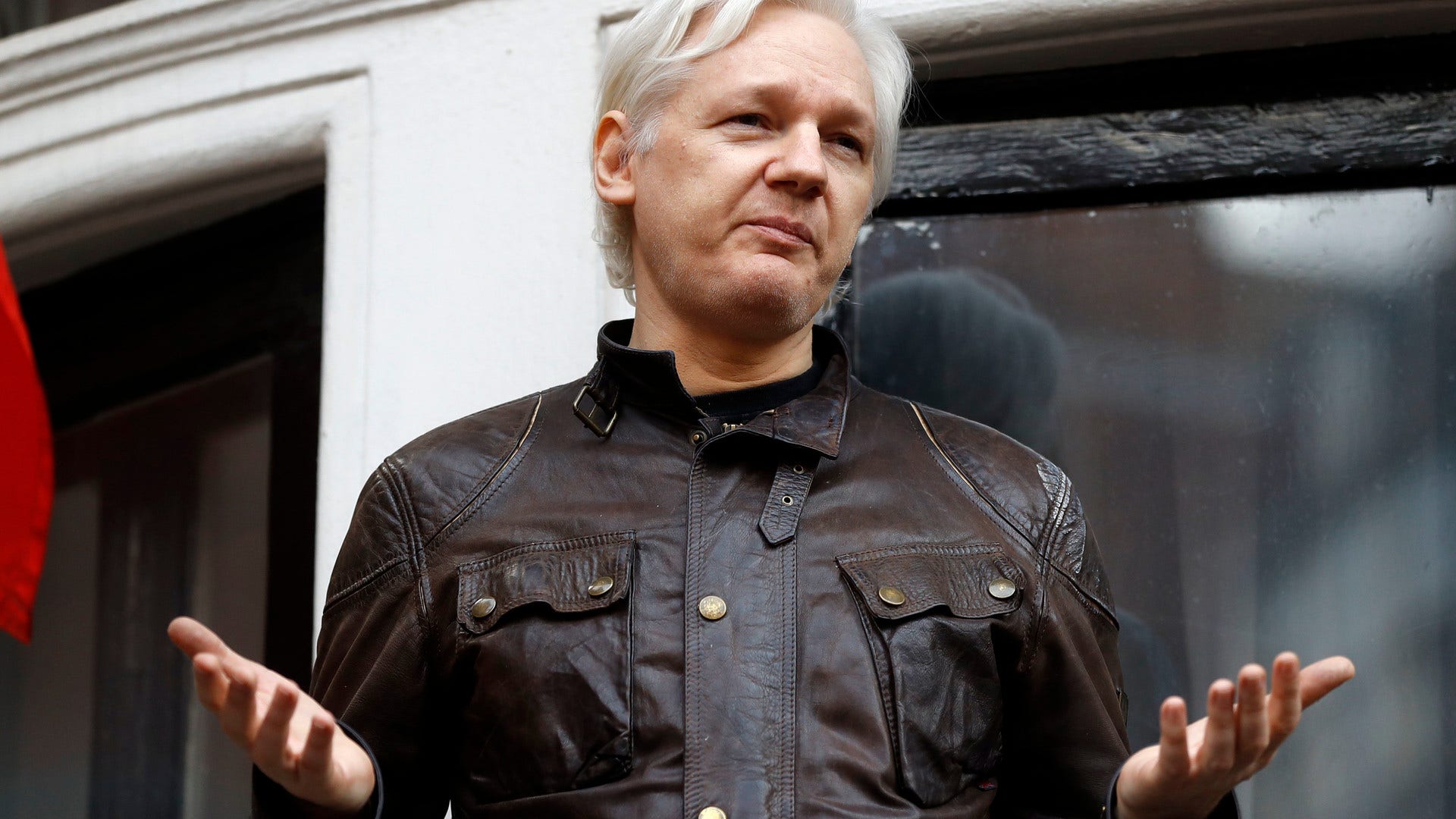 I dagarna släpps Anna Ardins bok ”I skuggan av Assange – mitt vittnesmål” som bland annat handlar om den juridiska processen mot Julian Assange som aldrig kom att få ett av­görande.