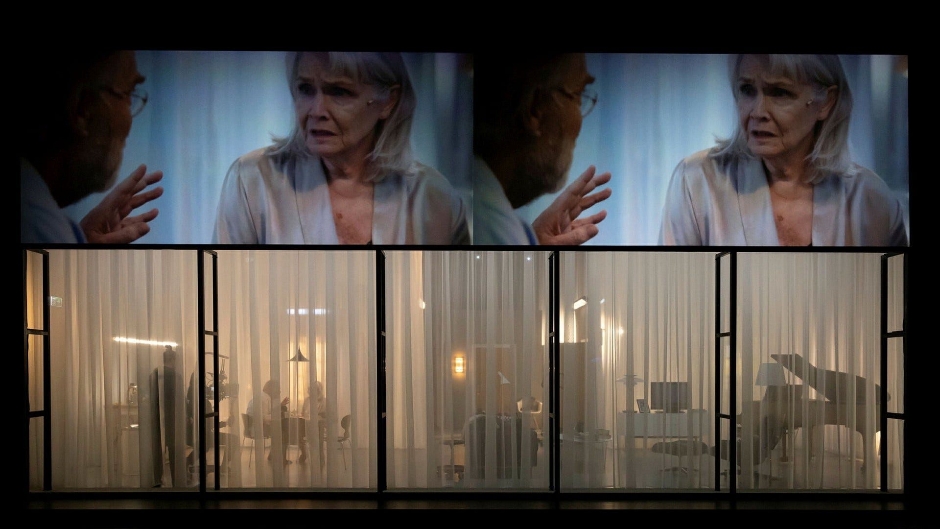 Niklas Falk och Marika Lindström i ”Amour” på Kulturhuset Stadsteatern.