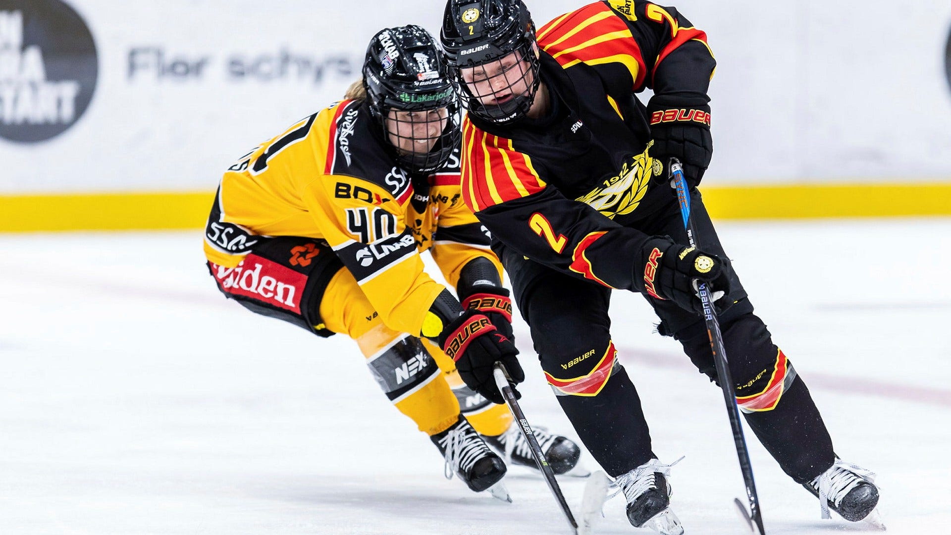 Luleås Noora Tulus och Brynäs Maja Nylen-Persson.