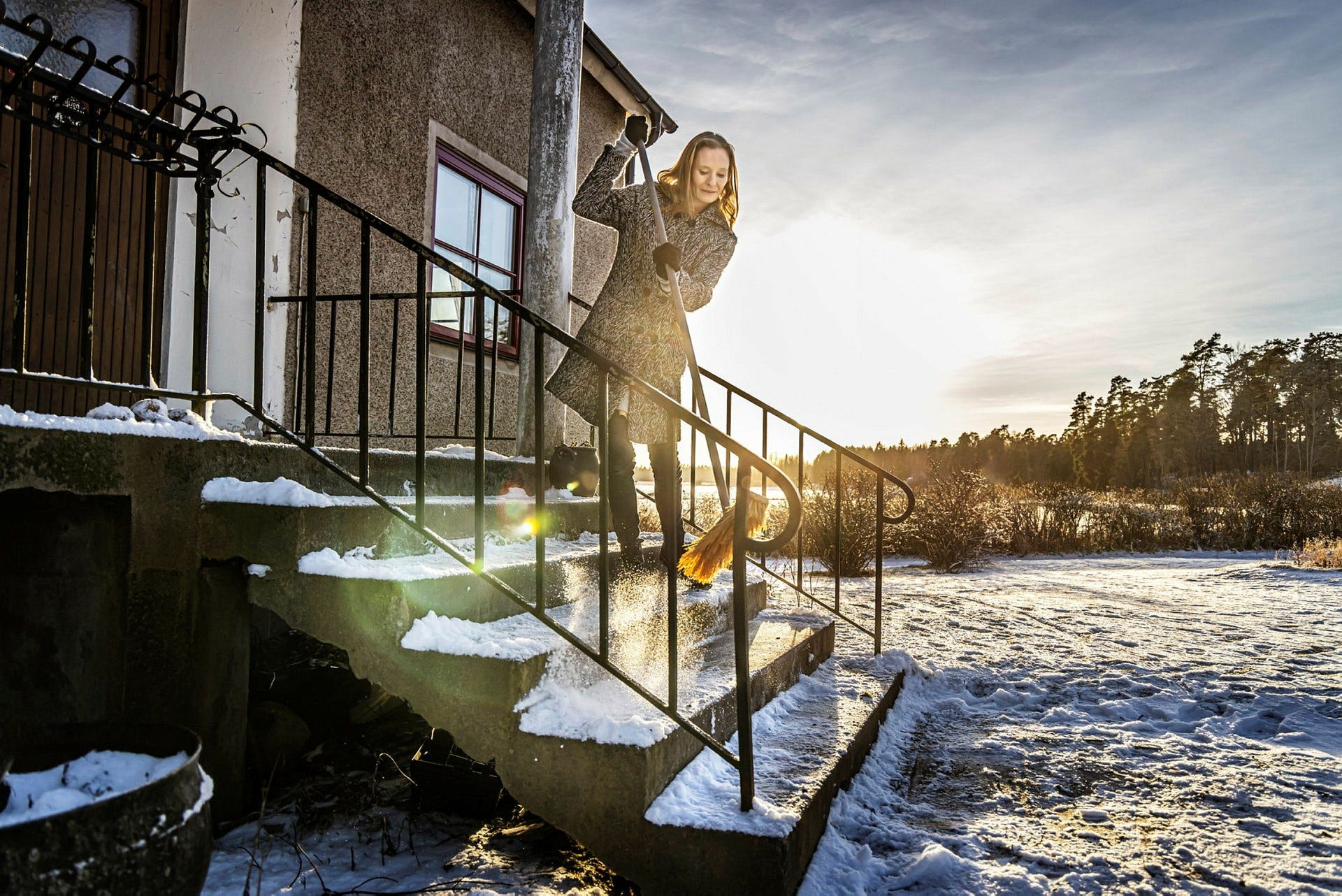 Efter att ha letat världen runt efter sin pappa har Johanna Wallin slagit sig ner i Huddungeby, norr om Uppsala.