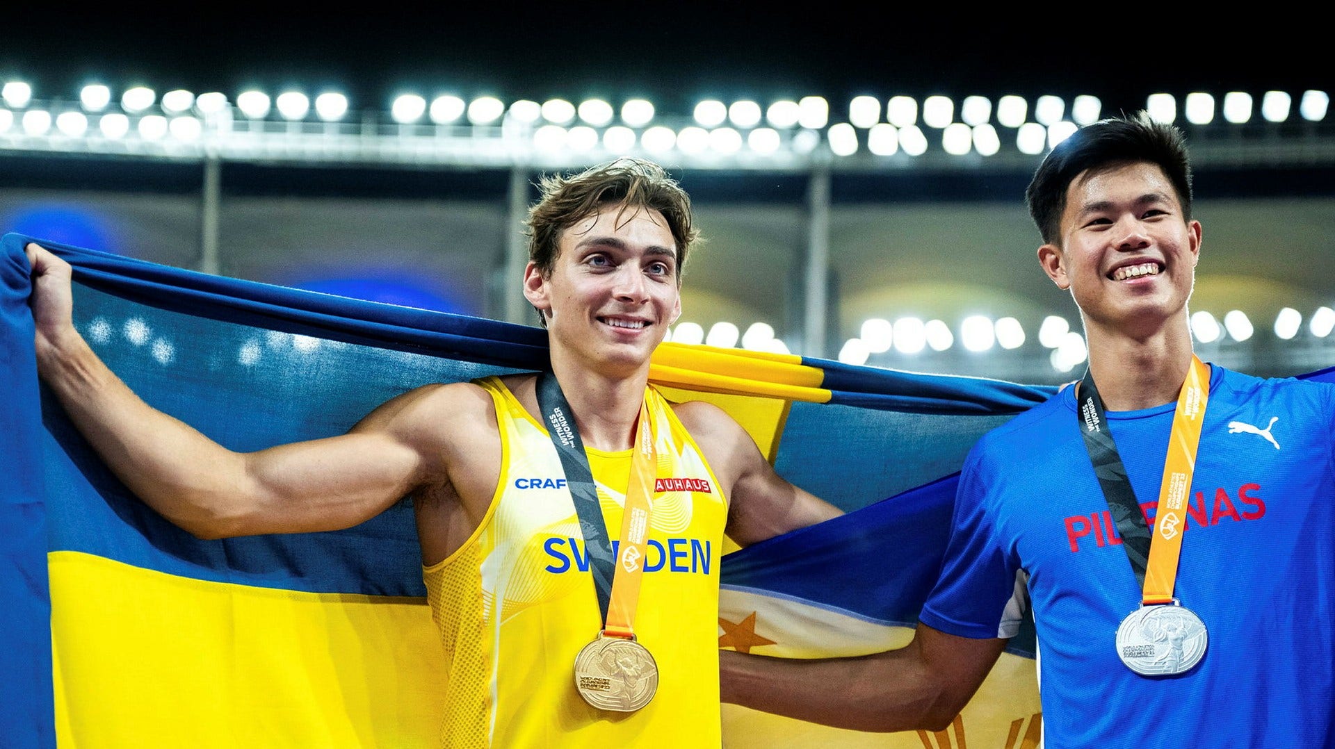 Silvermannen Ernest John Obiena hoppas en dag kunna komma ifatt guldmedaljören Armand Duplantis.