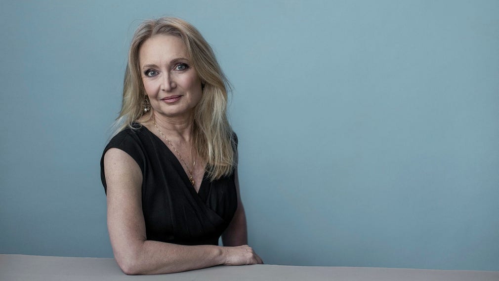 Karin Bojs tilldelades Augustpriset för ”Min europeiska familj” (2015).