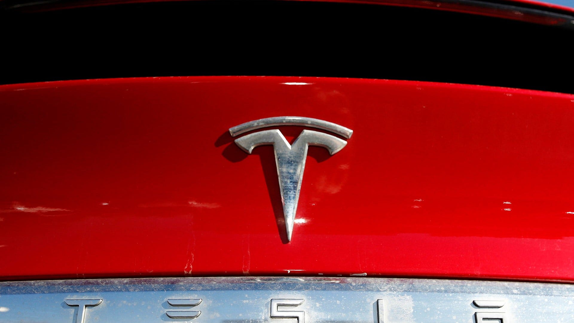 Tesla höjer priserna på Model 3 och Model Y