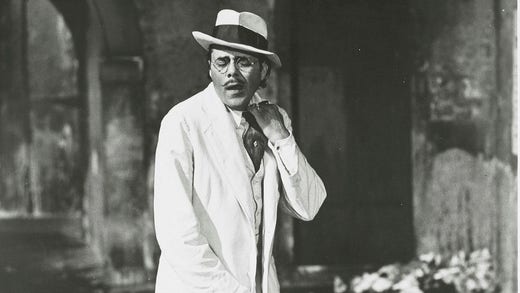 Dirk Bogarde som Gustav von Aschenbach i Luchino Viscontis filmatisering av Thomas Manns ”Döden i Venedig”.