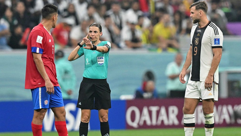 Stephanie Frappart ha arbitrato la partita Costa Rica-Germania.