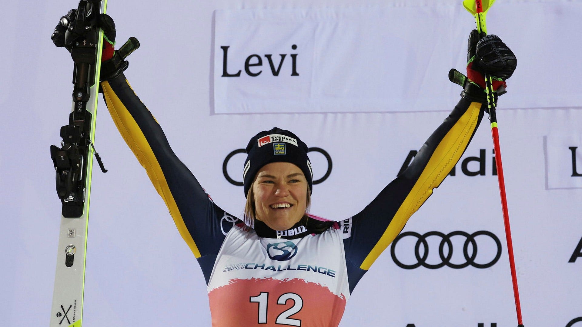 Anna Swenn-Larsson inledde slalomsäsongen med en andraplats.