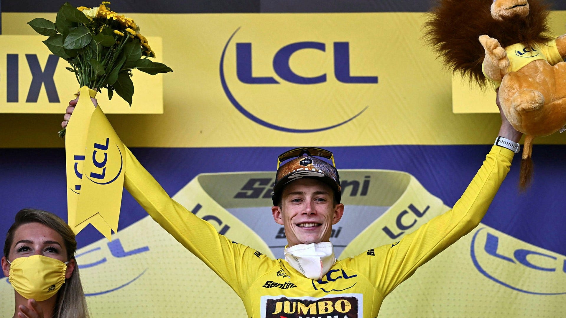 25-årige Jonas Vingegaard leder Tour de France och kan bli första dansk att vinna på 26 år. Det såg i princip omöjligt ut för fem år sedan då han tvingades gå tillbaka till sitt gamla jobb och rensa fisk med ett brutet lårben.
