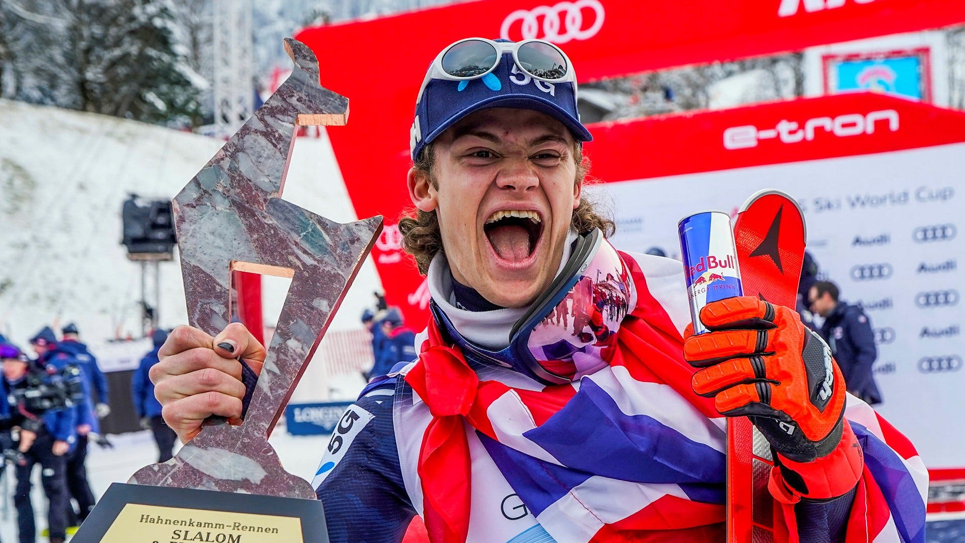 Lucas Braathen är vinterns slalomdominant men missar inledningen av VM.