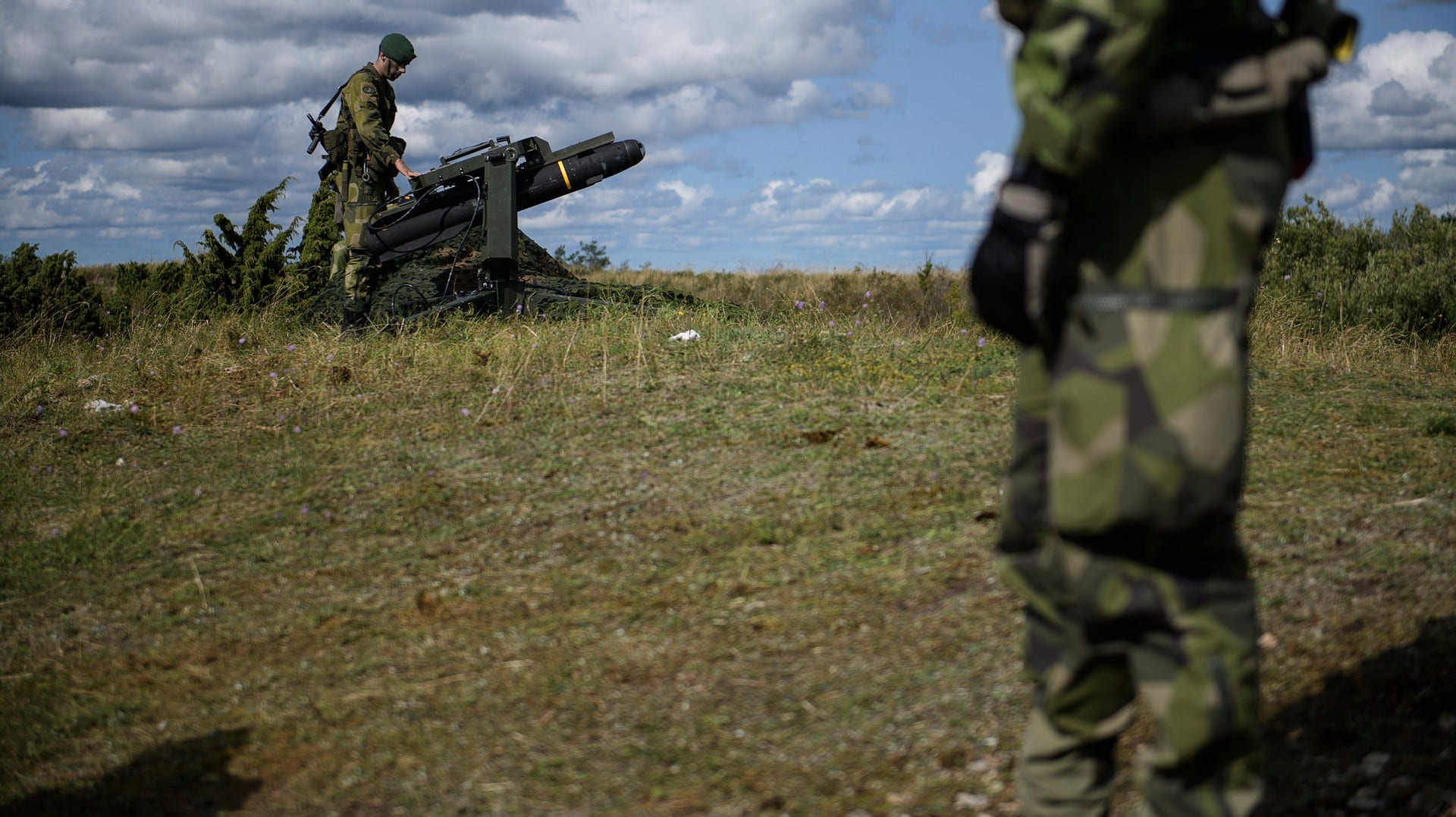 Soldater ur amfibieregementet ombaserades till Gotland med robot 17 som kan sättas in mot fartyg.