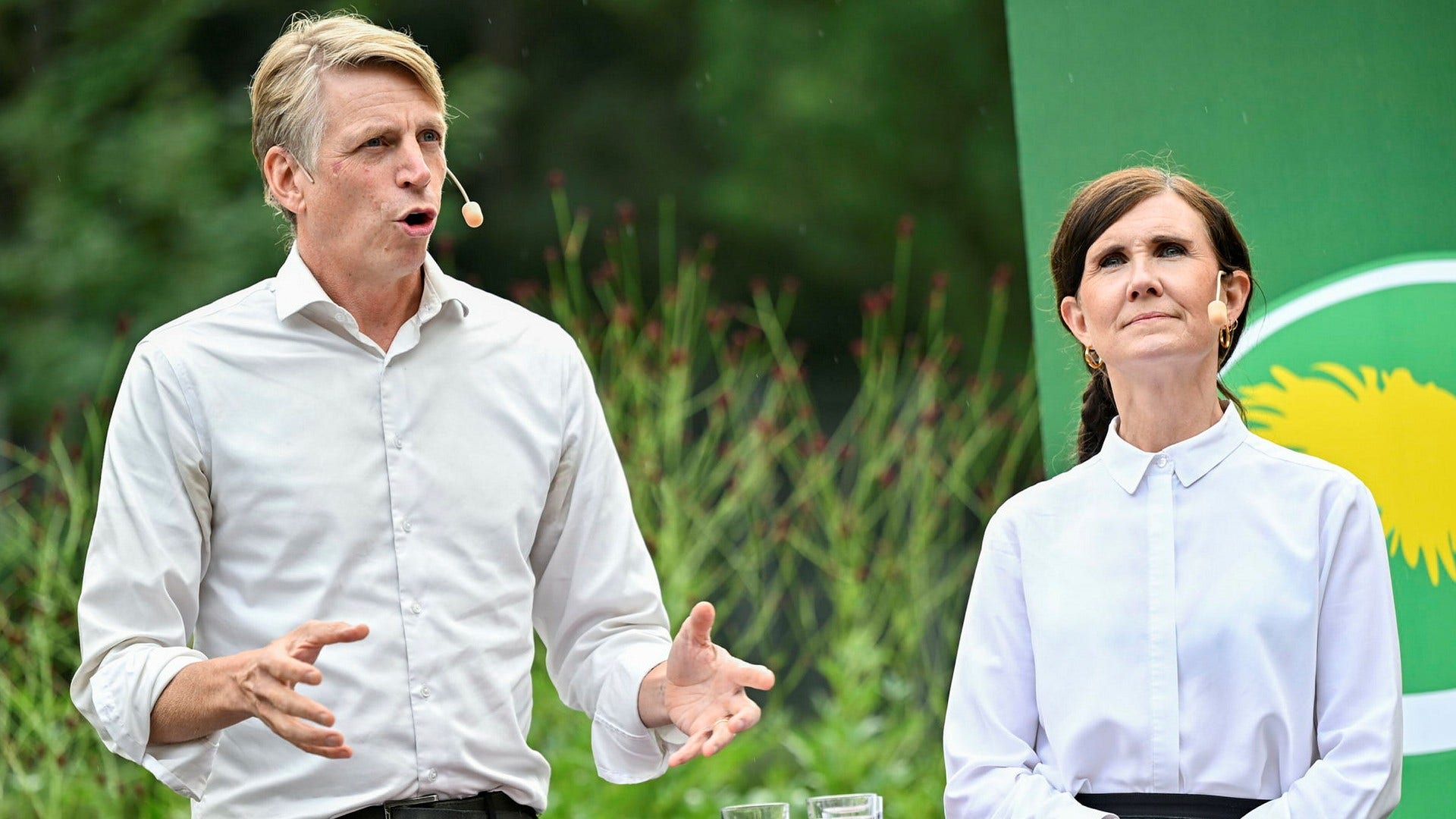 Språkrören Per Bolund och Märta Stenevi.