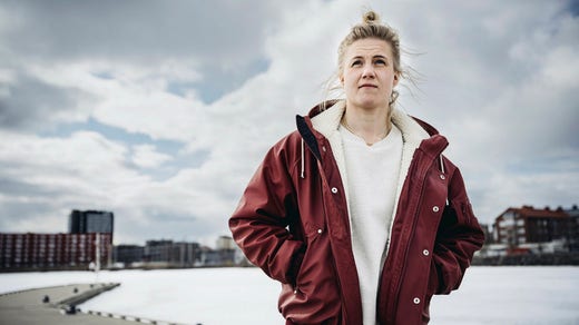Landslagsbacken Johanna Fällman har tagit fem SM-guld tillsammans med Luleå, och ser med glädje hur flera klubbar anammar Luleås sätt att tänka kring en satsning på damer.