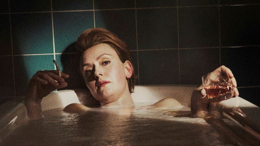 Livia Millhagen som Blanche DuBois i ”Linje Lusta” på Dramaten.