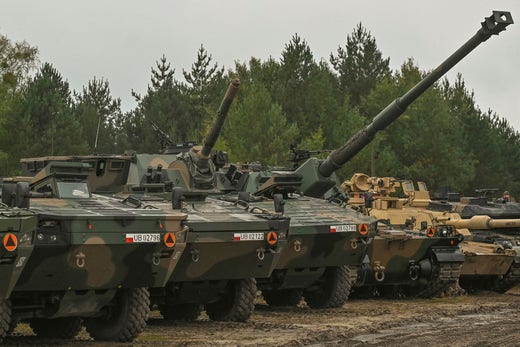 Ukraina ska även få västliga stridsvagnar och pansarfordon.
