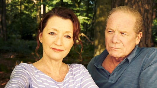 Leslie Manville och Peter Mullan i ”Mum 3”
