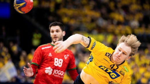 VM-debutanten Eric Johansson övertygade i den avslutande matchen i mellanrundan.