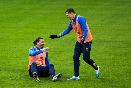 Zlatan Ibrahimovic och Viktor Claesson är två av de offensiva val som förbundskapten Janne Andersson har inför helgens matcher.