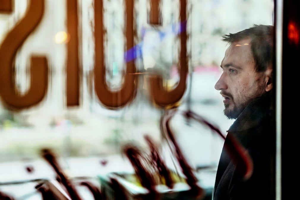 ”Det är klart att jag måste vara försiktig”, säger Pavel Filatiev, som vet att attentat ägt rum mot andra ryska avhoppare.